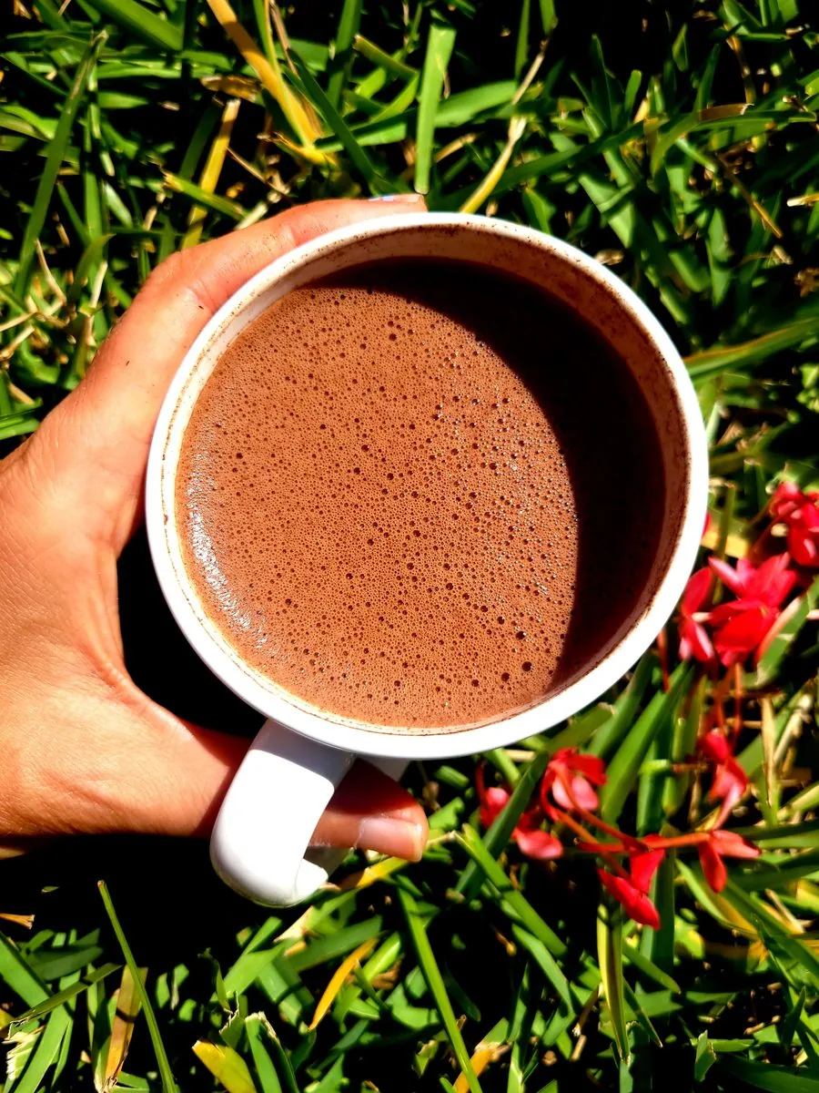 A freshly prepared cup of Mana Cacao